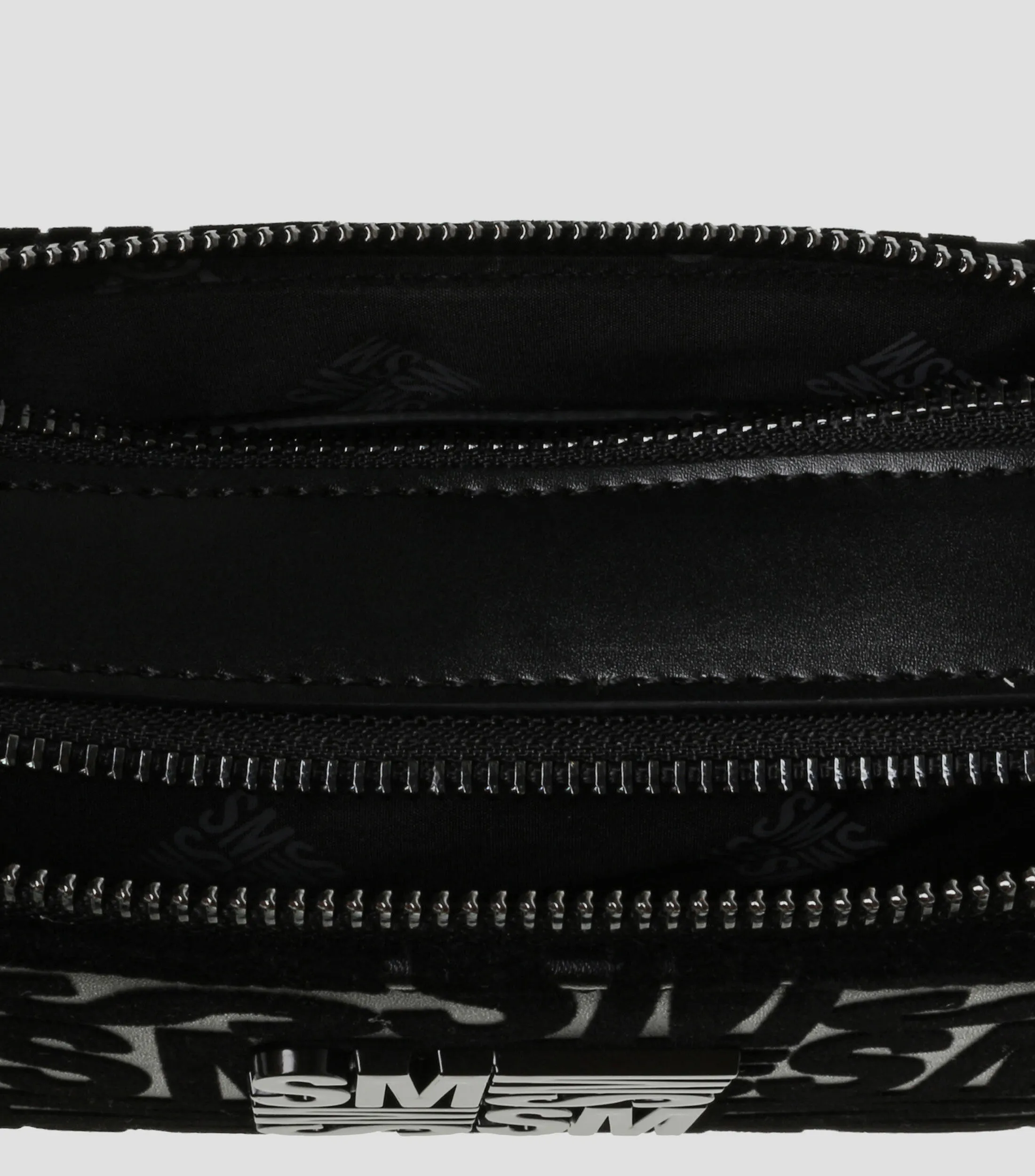6472_Steve Madden Bolso crossbody con monogram Risav Mujer