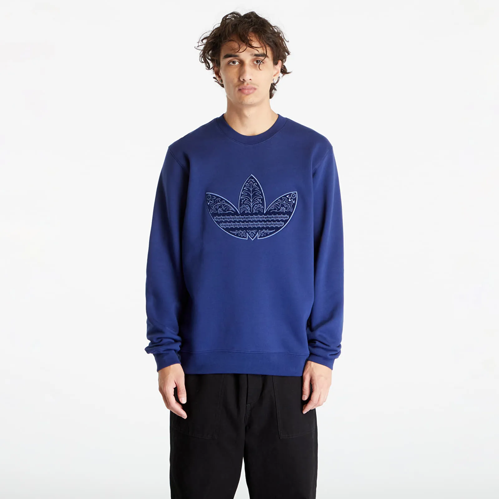 adidas Applique Crew