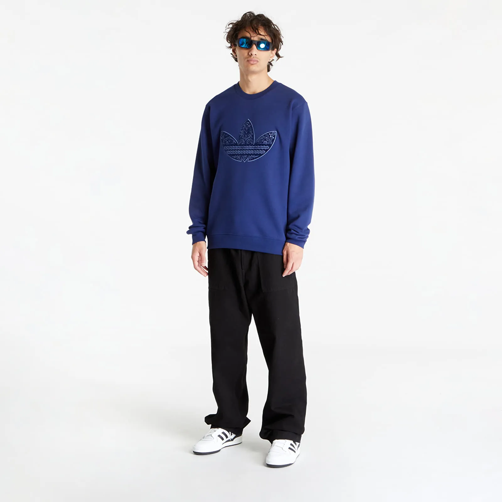 adidas Applique Crew