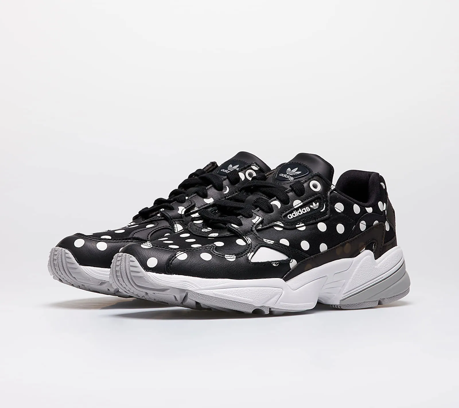 adidas Originals Falcon W