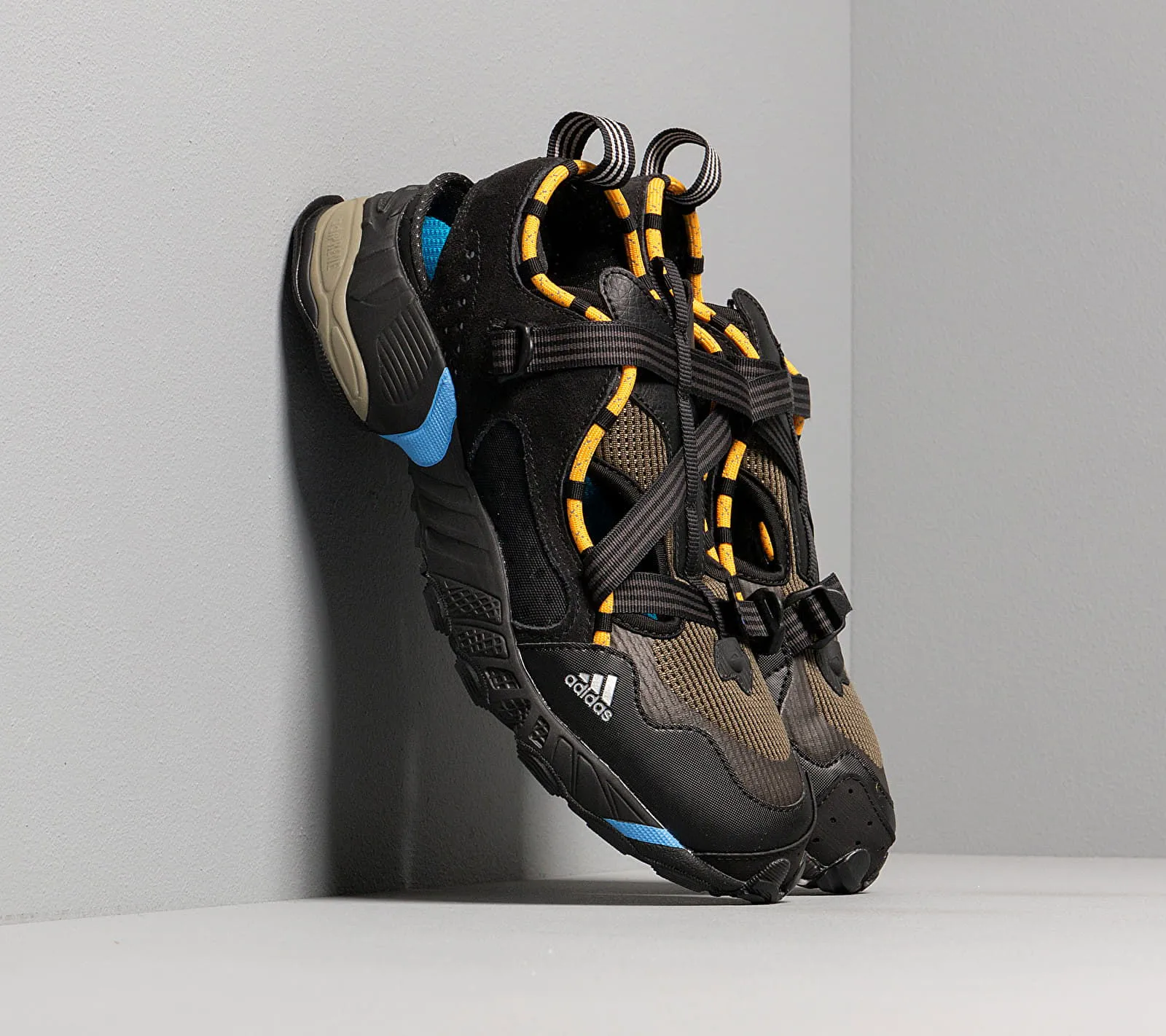adidas Performance Nova H6100LT