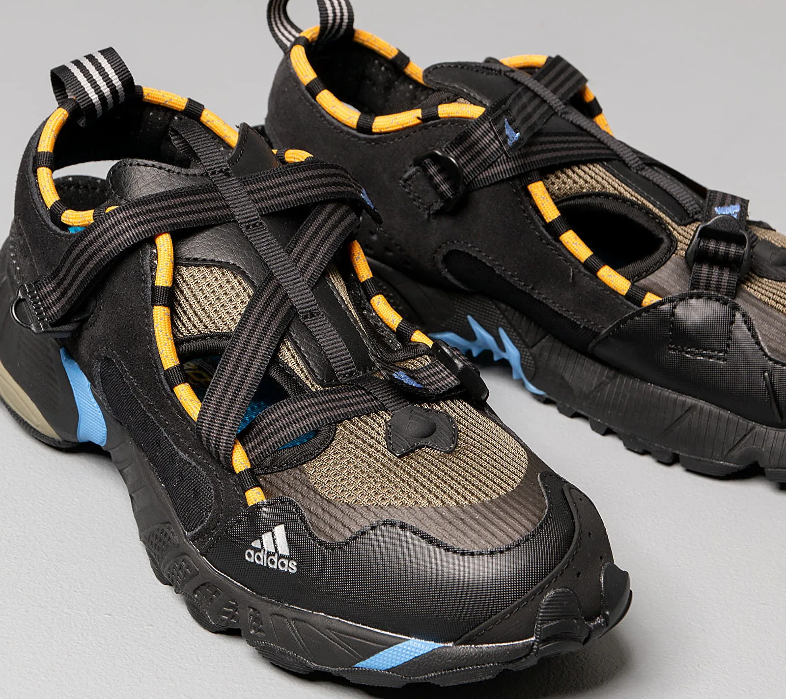 adidas Performance Nova H6100LT