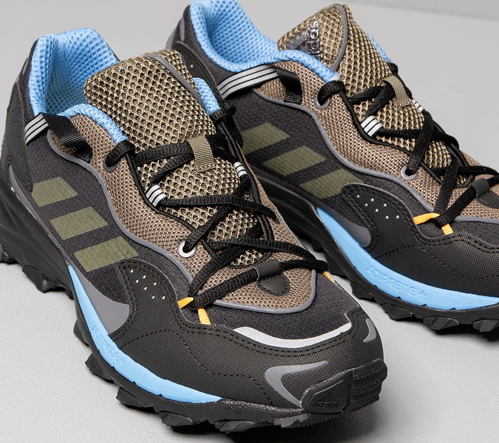 adidas Performance Response Hoverturf GF6100AM