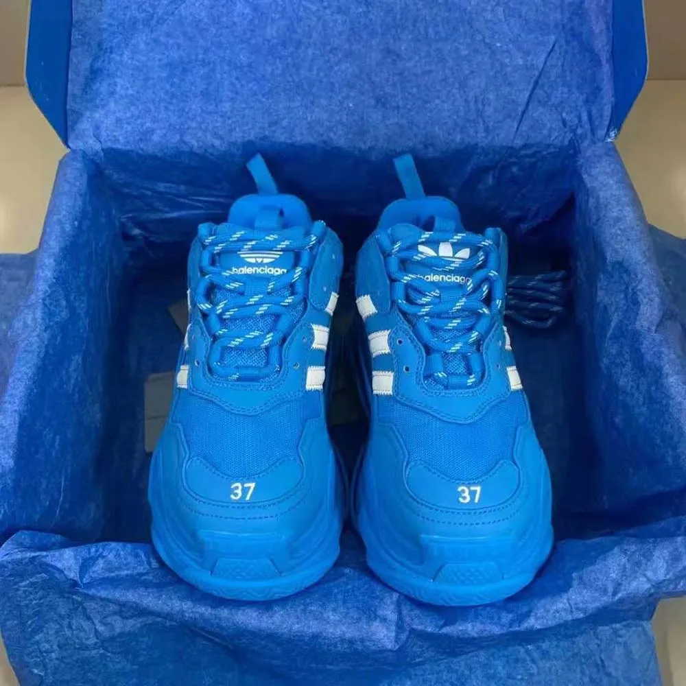 Balenciaga Zapatilla Balenciaga / Adidas Triple S para mujer en azul y blanco