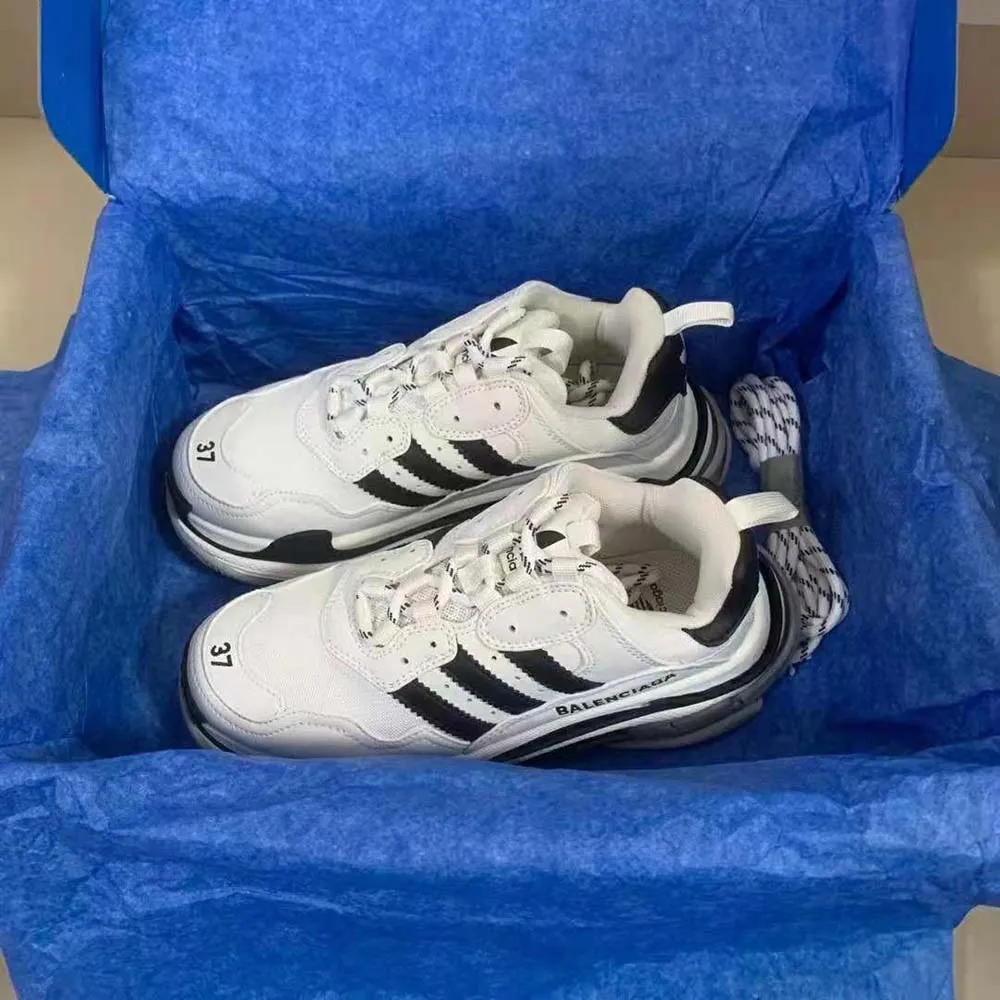 Balenciaga Zapatilla unisex Balenciaga / Adidas Triple S en blanco