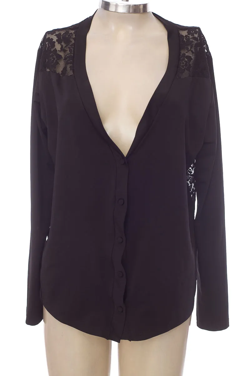 BLUSA COLOR NEGRO  PATPRIMO