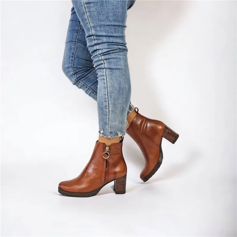 Botines Cómodos Tacón Recto Mujer Piel Cremallera LEURY28 Marrón, de Desiree