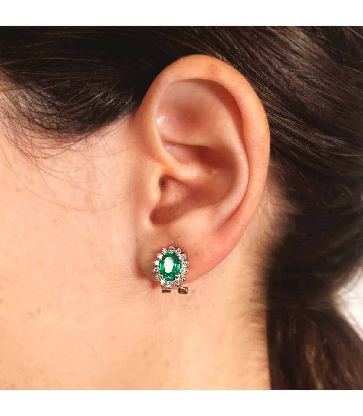 Boucles d'oreilles Sybil Or blanc 18K Émeraude et Diamants