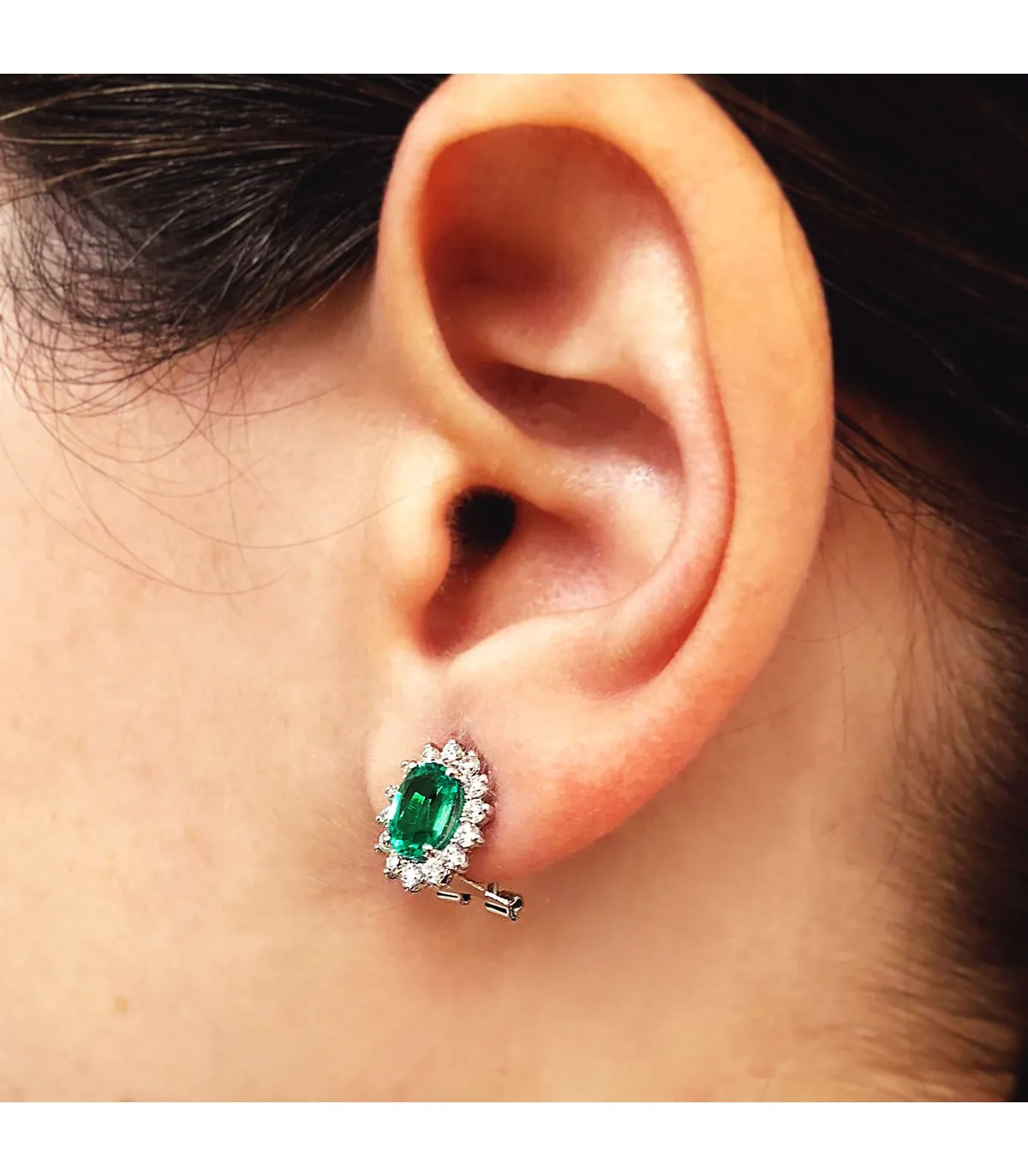 Boucles d'oreilles Sybil Or blanc 18K Émeraude et Diamants
