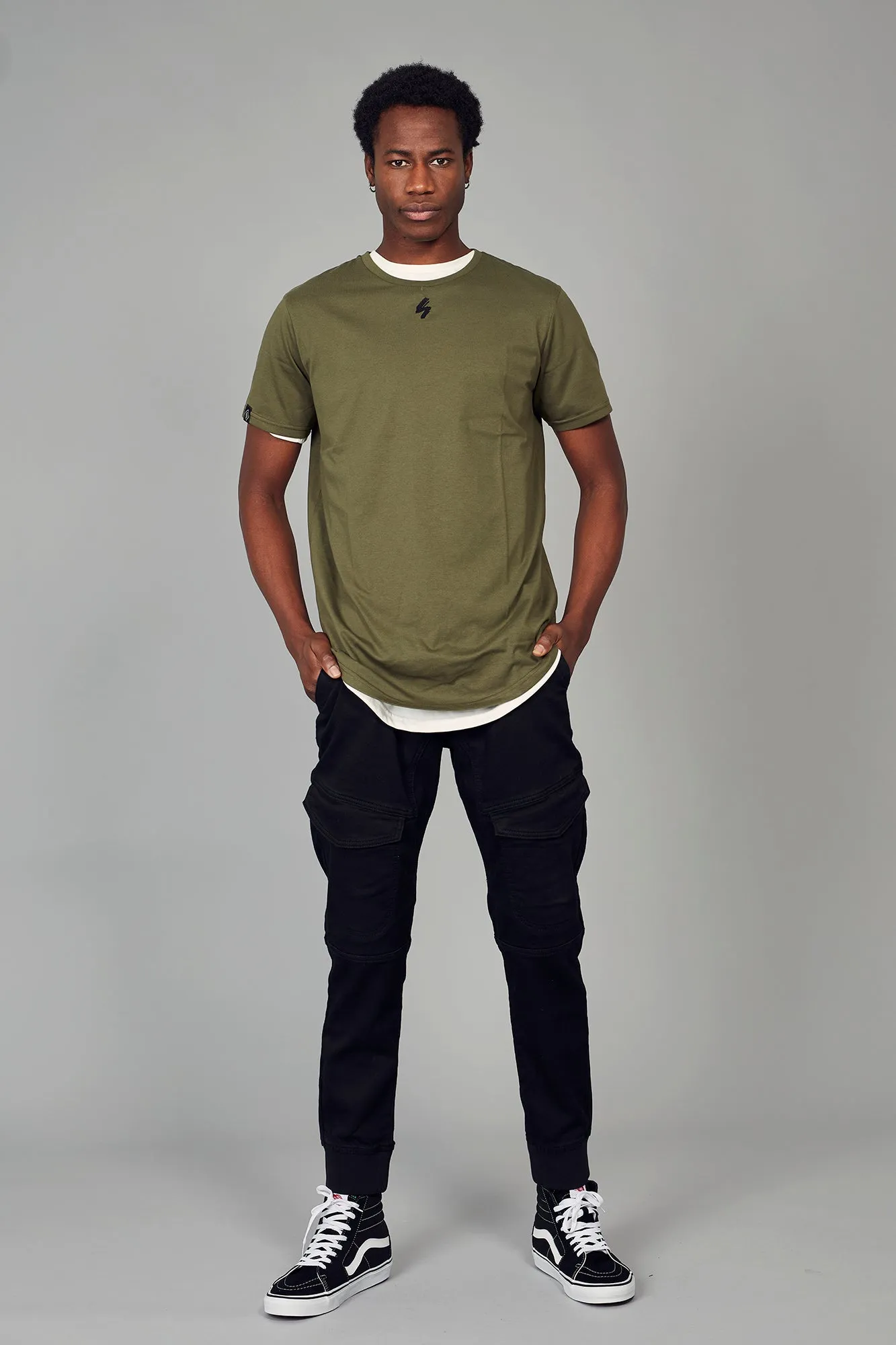 Camiseta HE rayo khaki & bajo redondeado