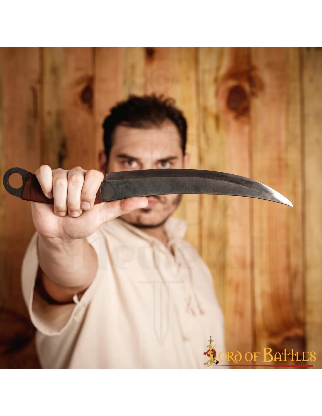 Cuchillo medieval forjado a mano con funda
