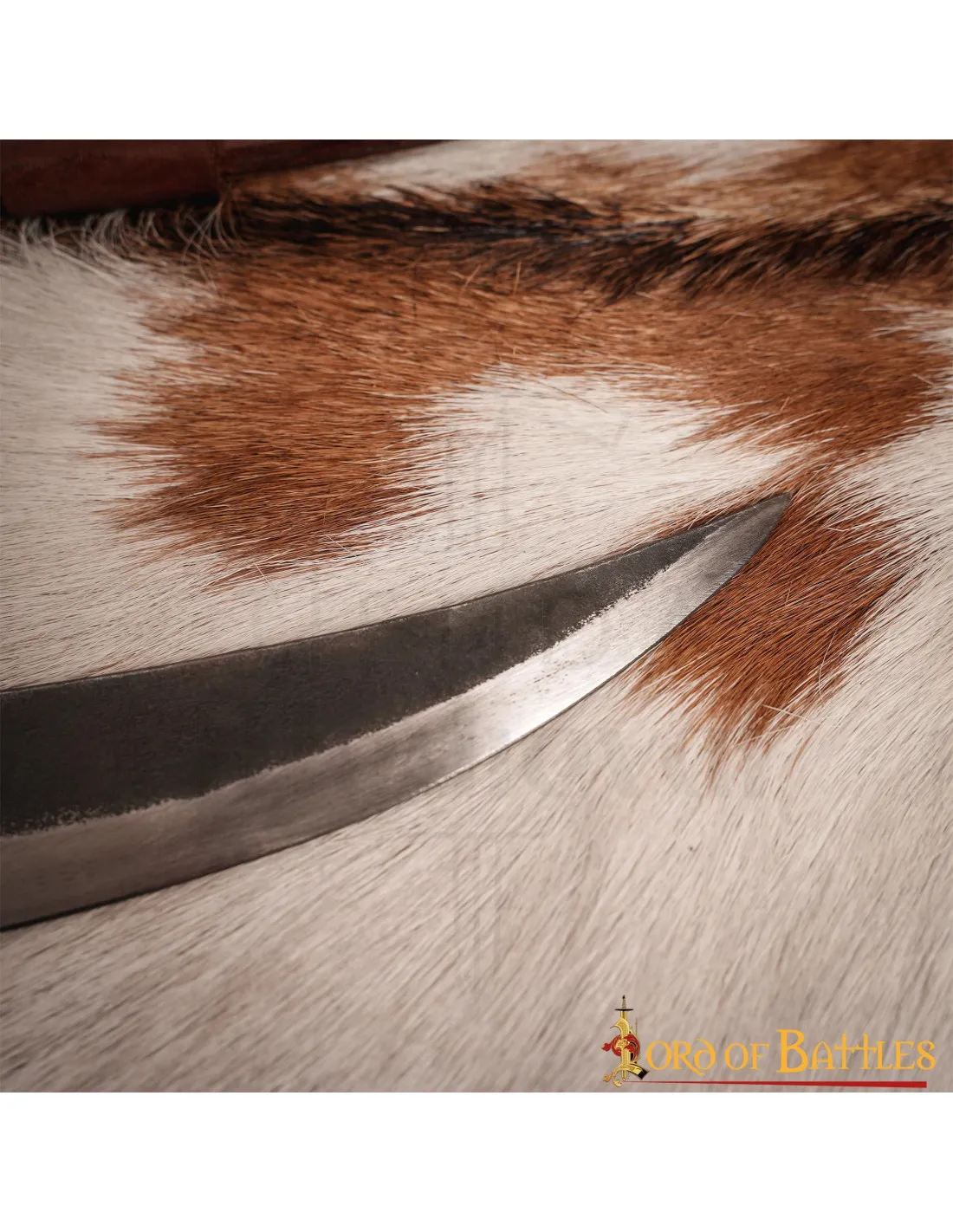 Cuchillo medieval forjado a mano con funda