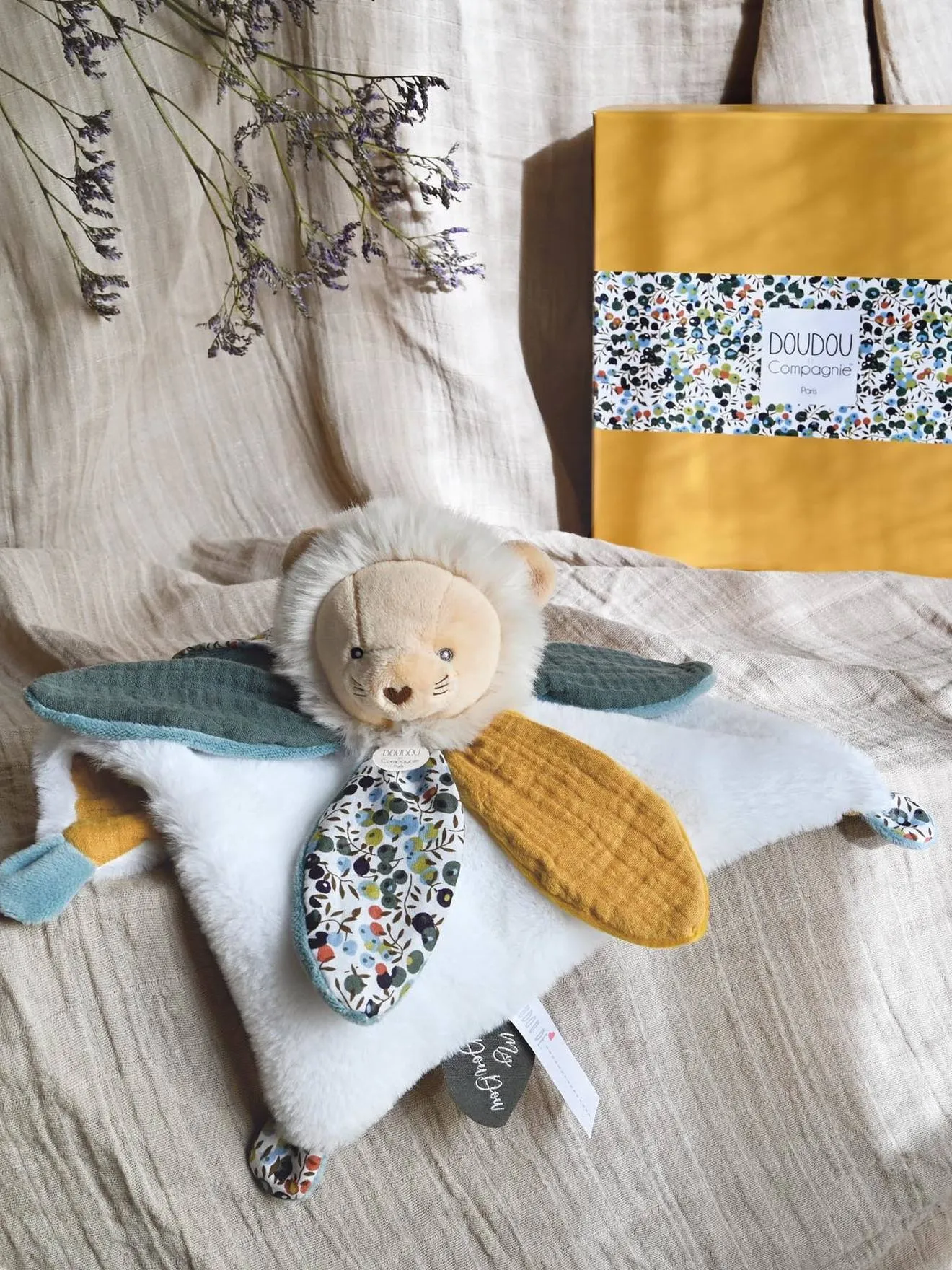 DOUDOU PéTALO 27 CM BOH'AIME  DOUDOU ET COMPAGNIE