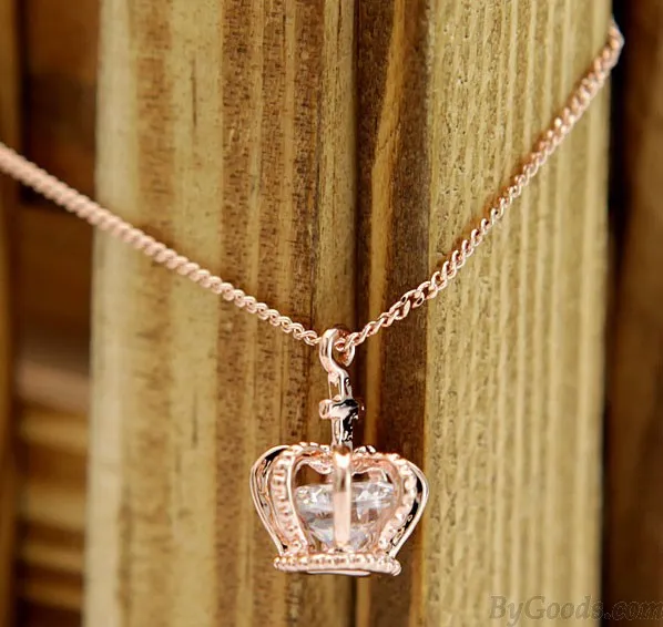 Fashion Shiny Rose Rhinestone Crown Necklace