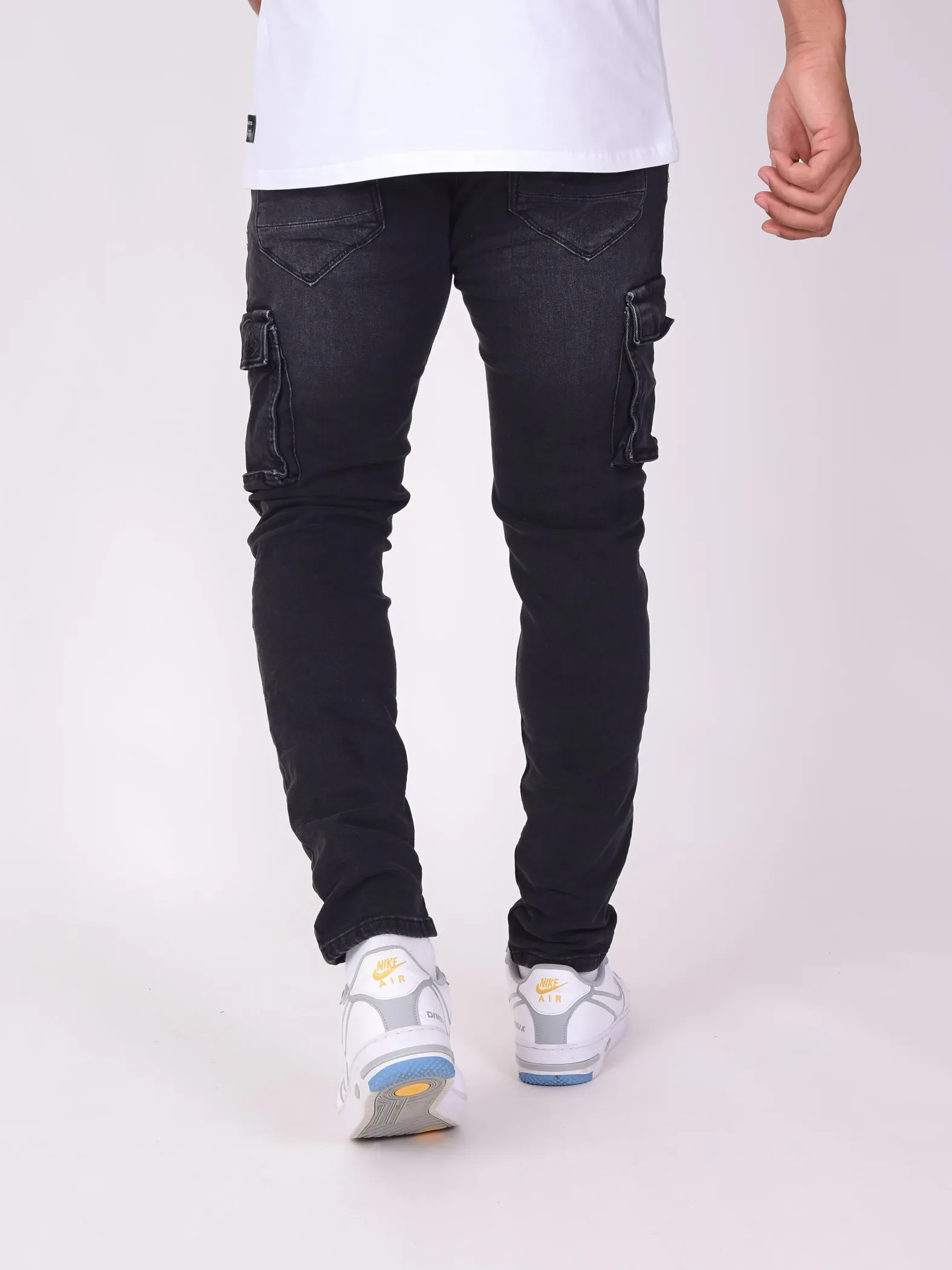 Jeans básicos estilo cargo