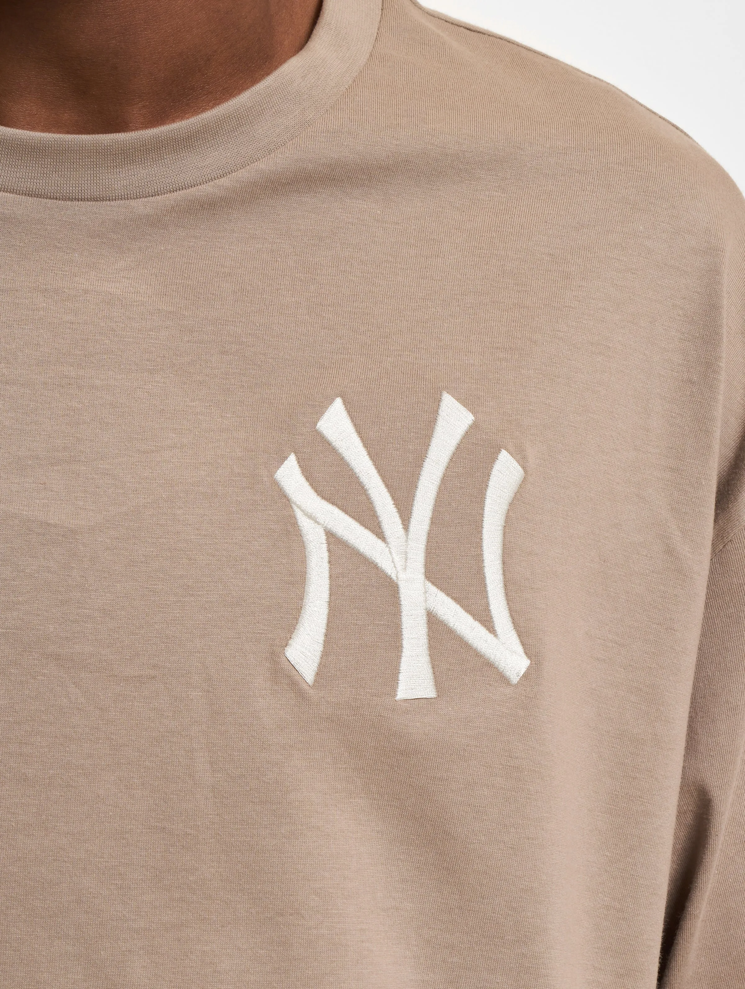 New Era League Essential Lc Oversized