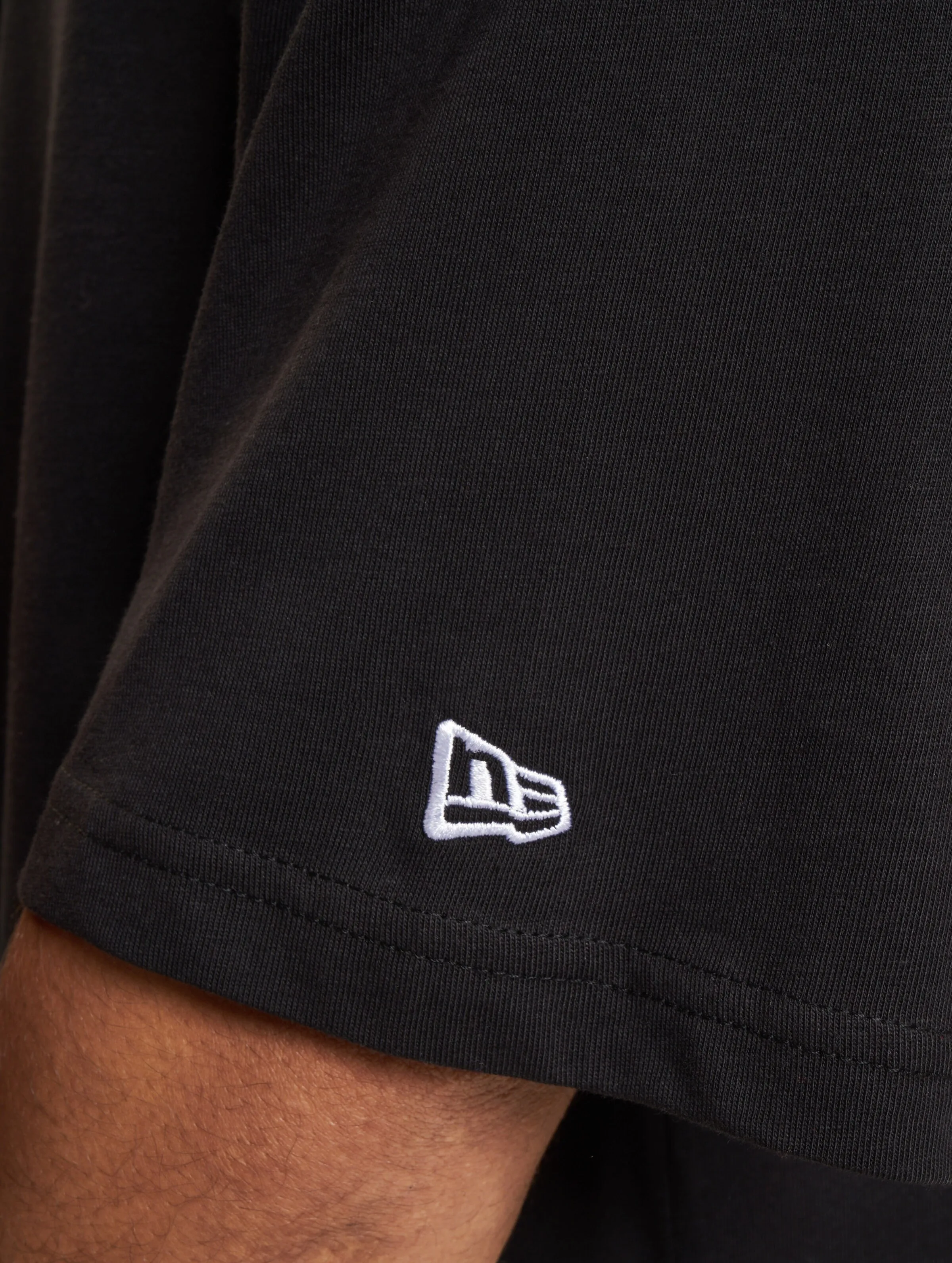 New Era Location Graphic Oversize