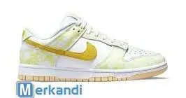 NIKE DUNK LOW YELLOW STRIKE (W)  DM9467700