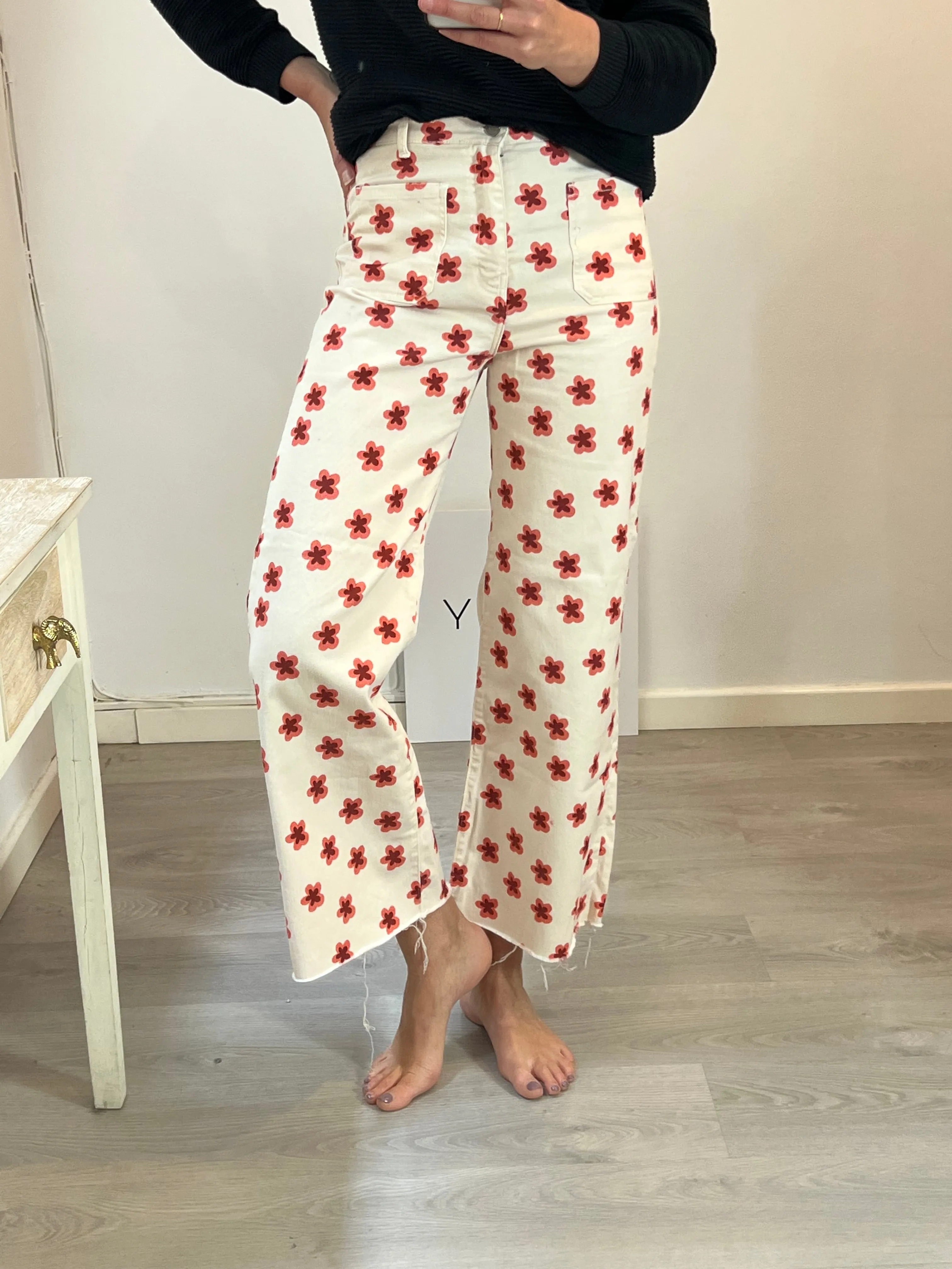 NOON. Pantalón denim flores T.36