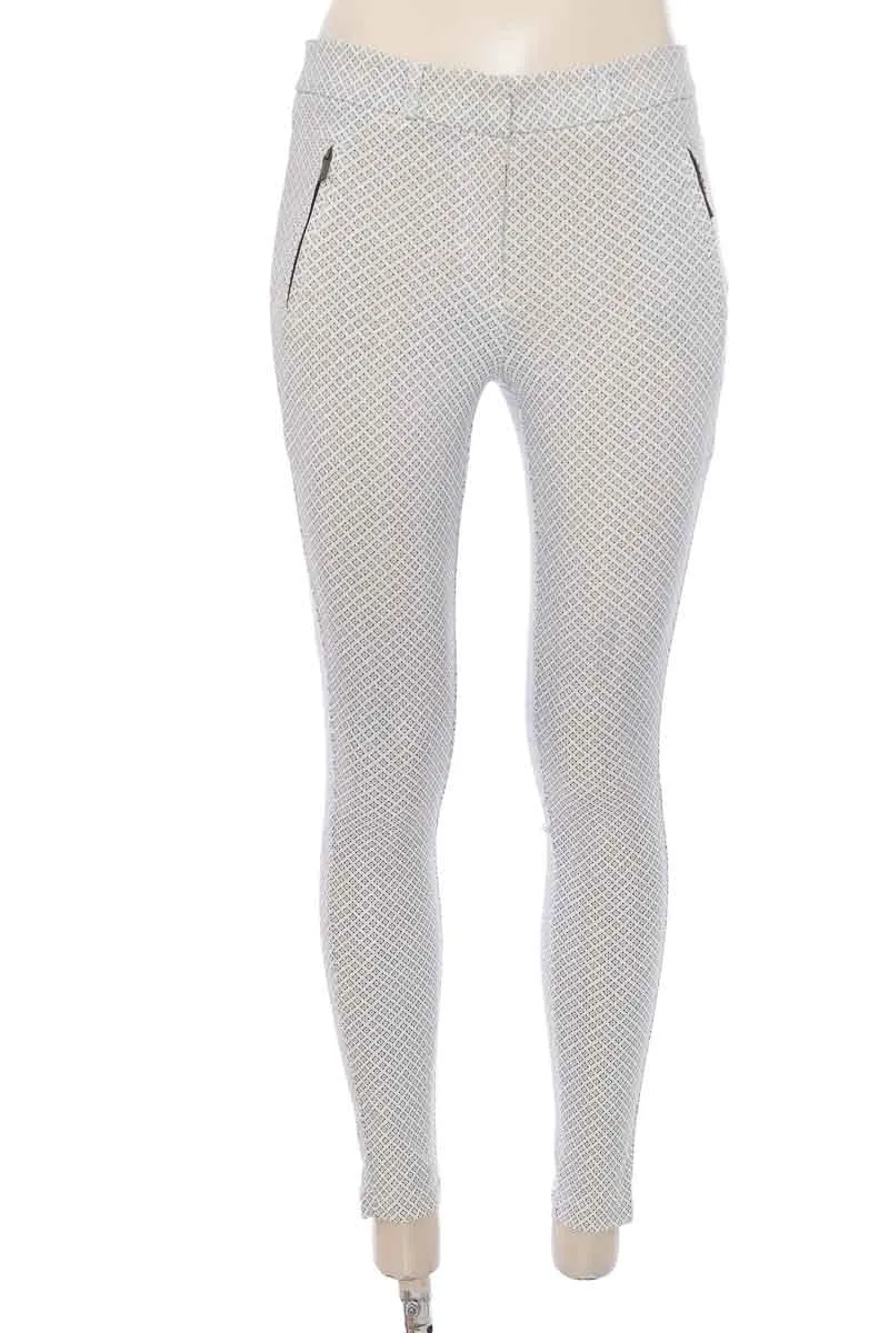 PANTALóN COLOR BLANCO  BASEMENT