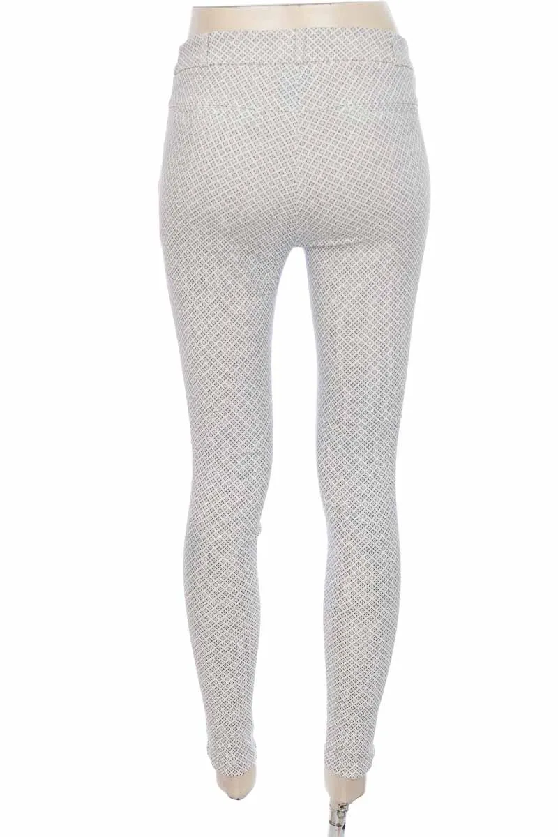 PANTALóN COLOR BLANCO  BASEMENT