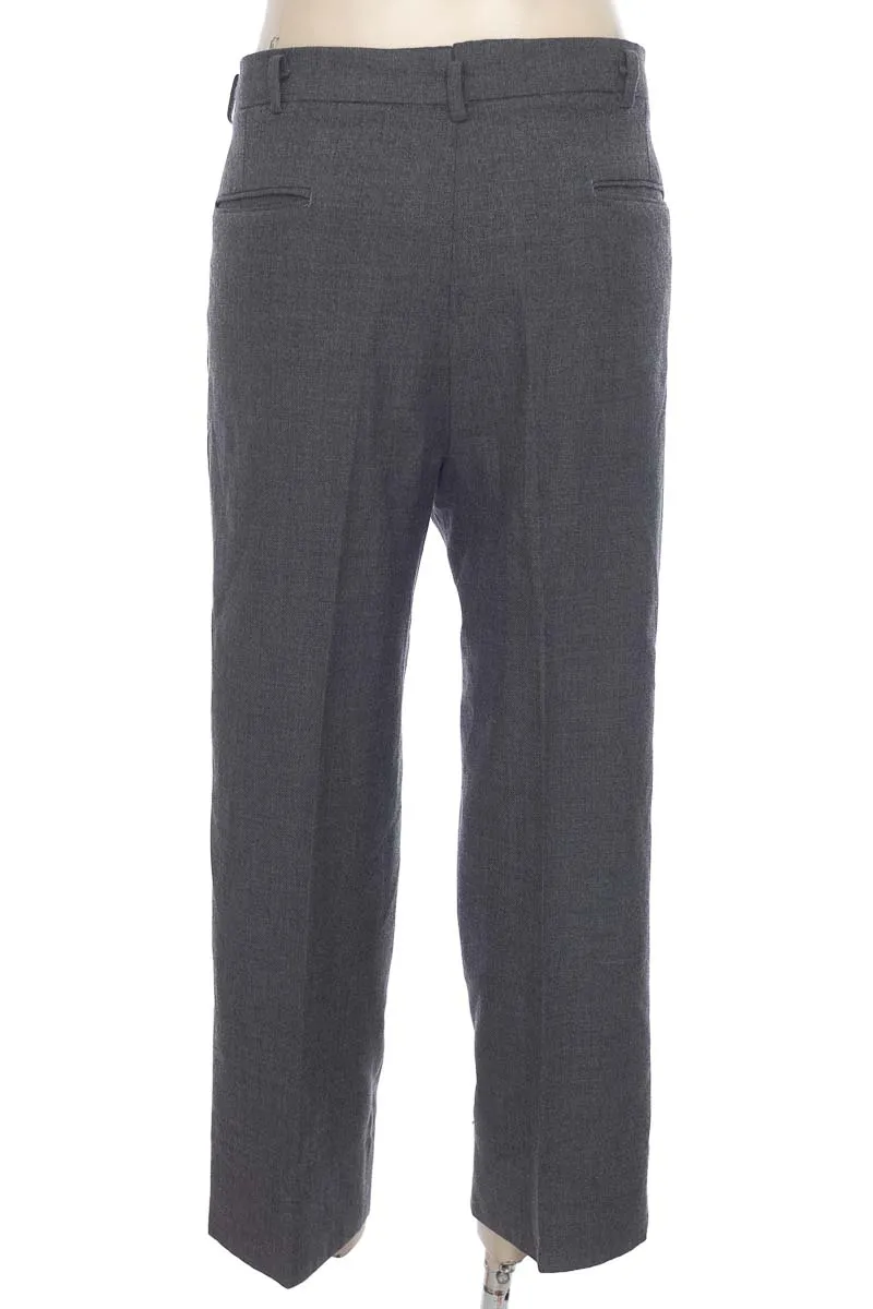PANTALóN COLOR GRIS  CLOSEANDO
