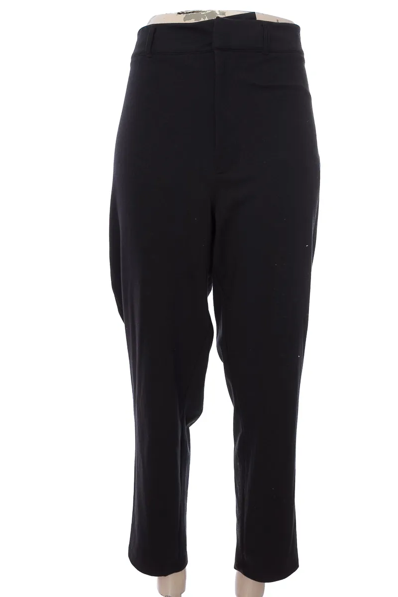 PANTALóN COLOR NEGRO  ELENA