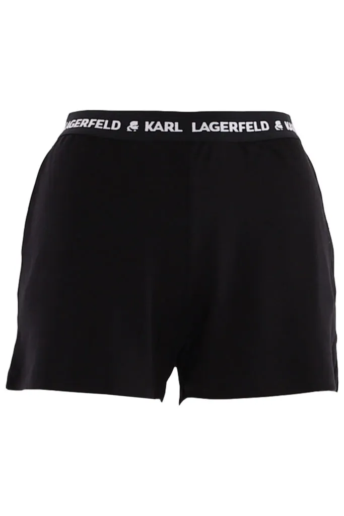 Pantalón corto negro con logotipo