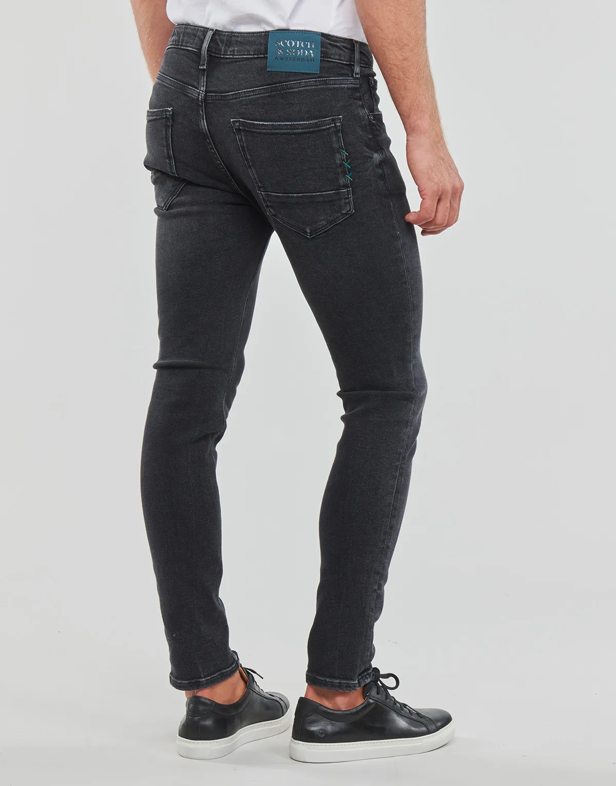SKIM SKINNY JEANS CARBON