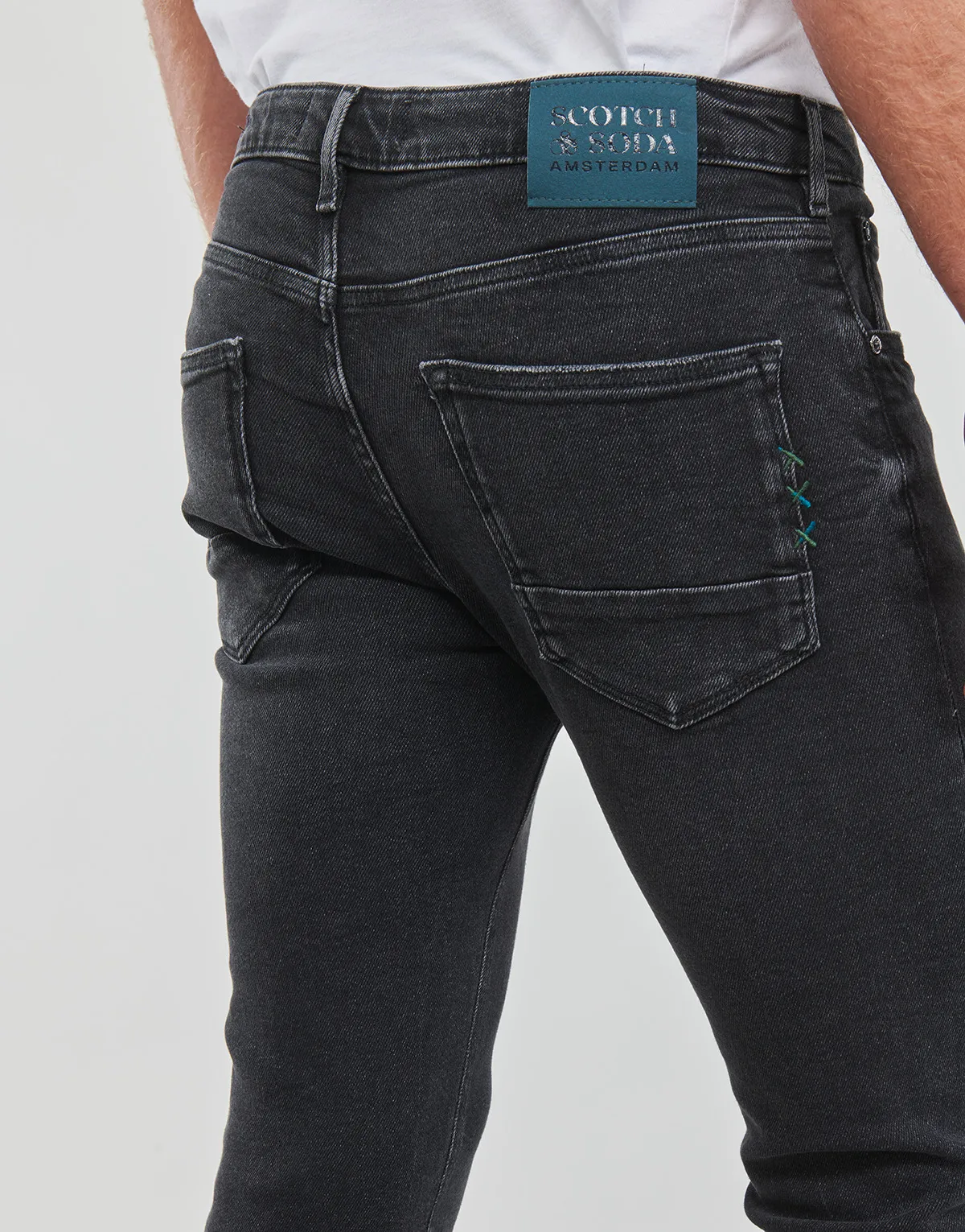 SKIM SKINNY JEANS CARBON