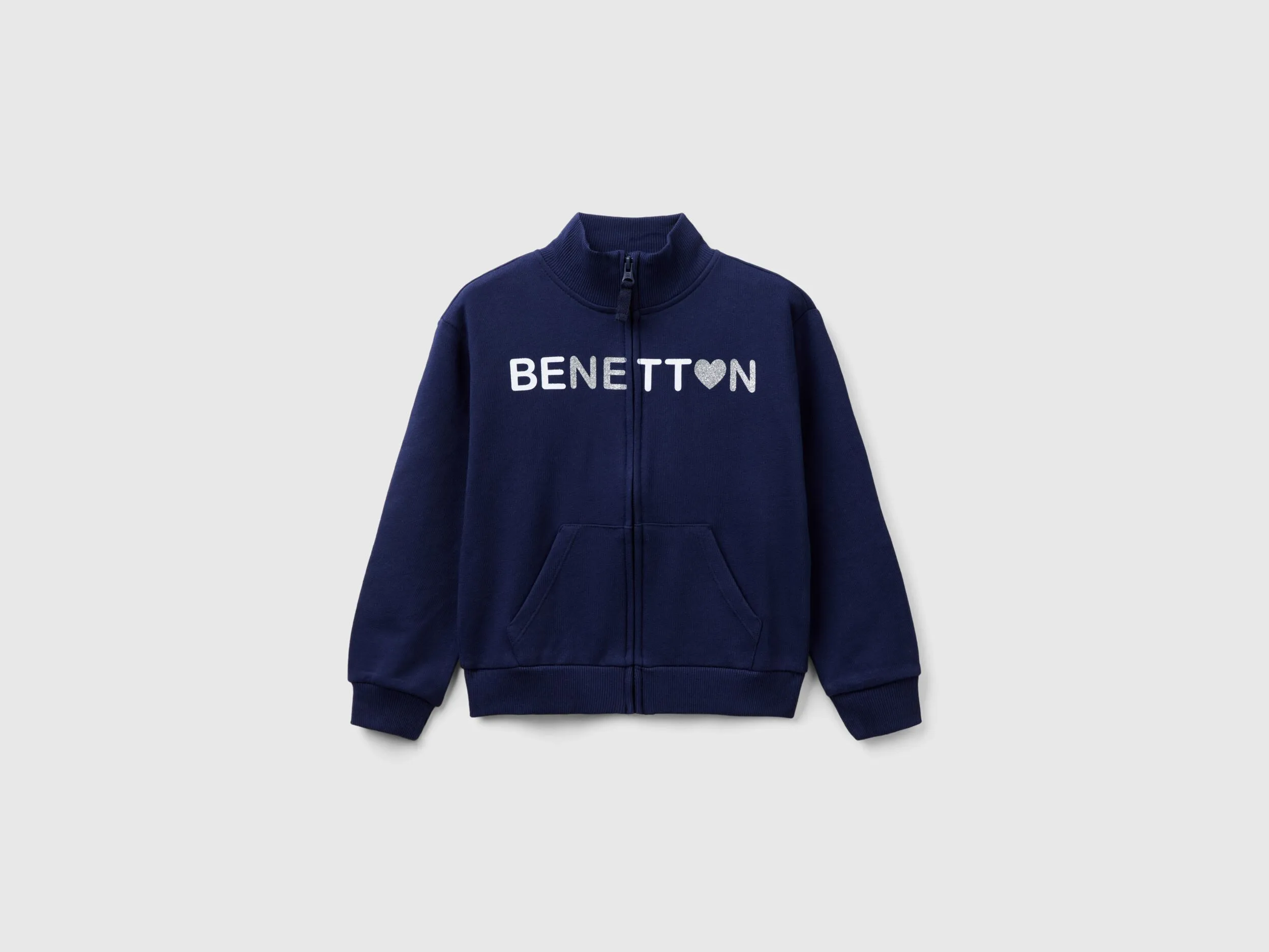 Sudadera con cremallera y cuello