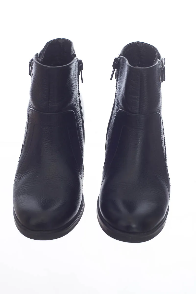 ZAPATOS COLOR NEGRO  CLOSEANDO